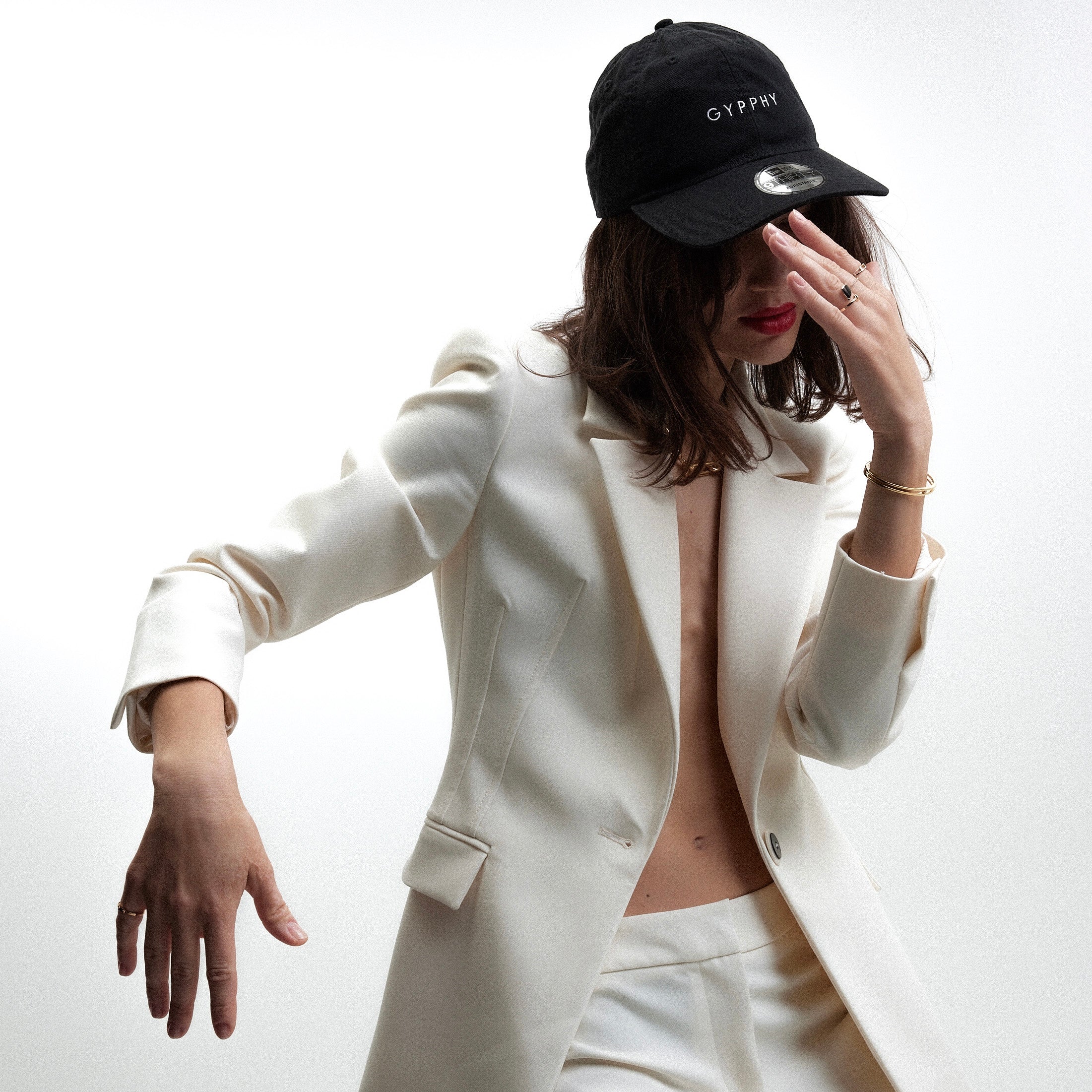 NEW ERA × GYPPHY / 930 BLACK.