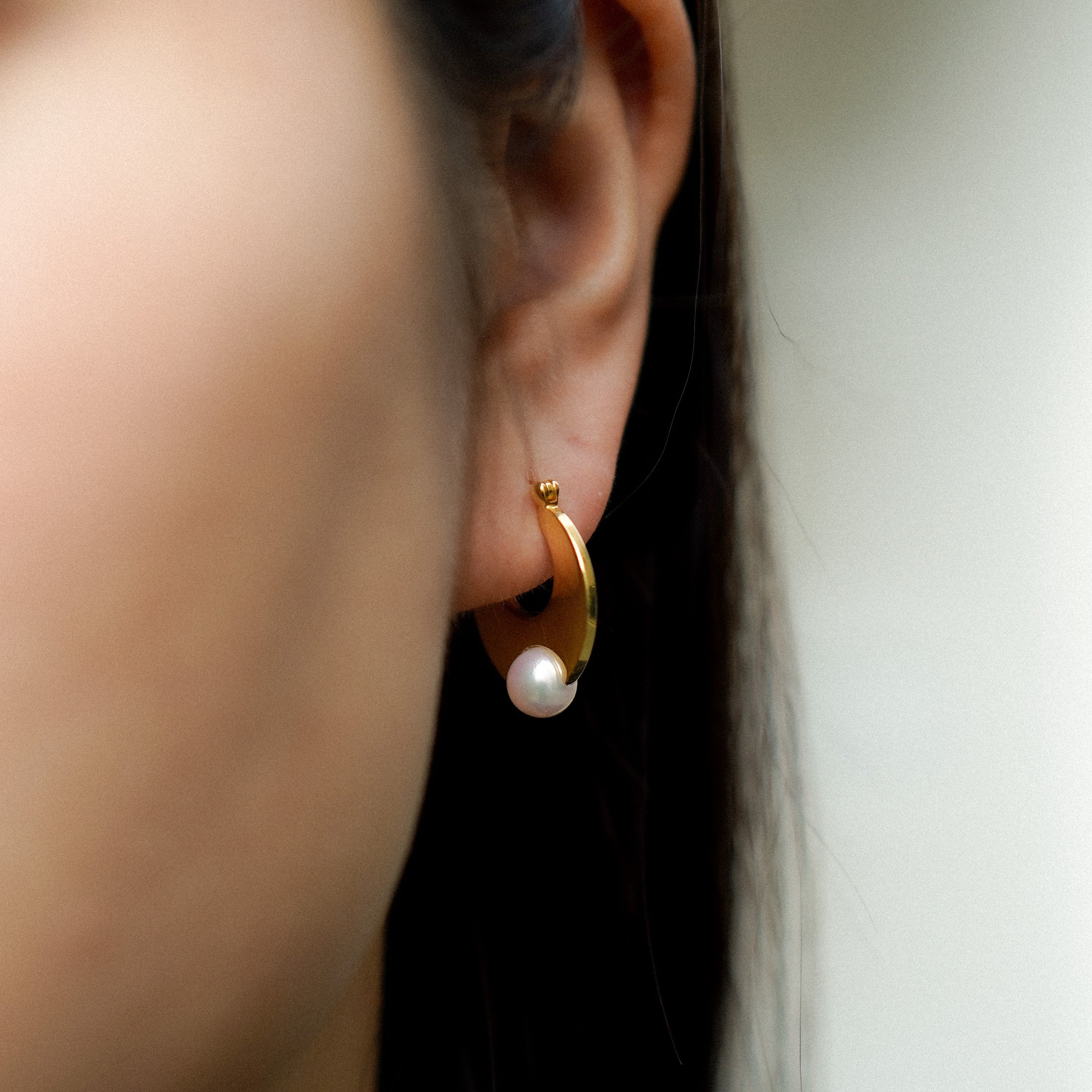 Lunatum Pearl Pierce.