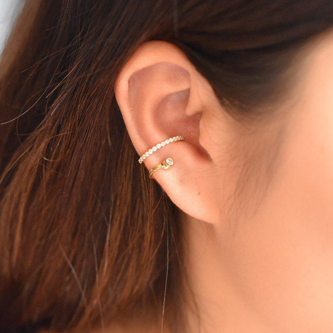 Connected Ear-cuff.