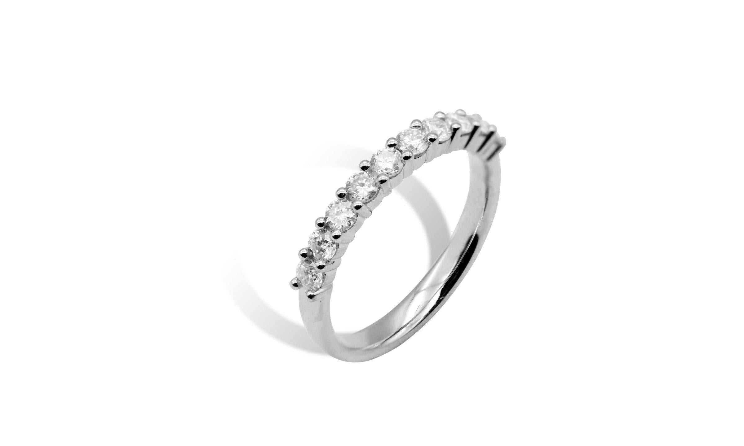 ハーフエタニティーリング0.5ct.