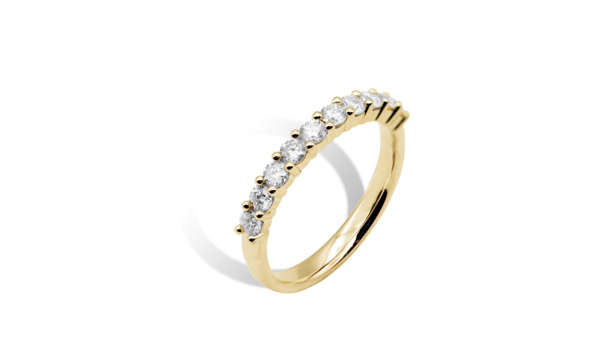 ハーフエタニティーリング0.5ct.