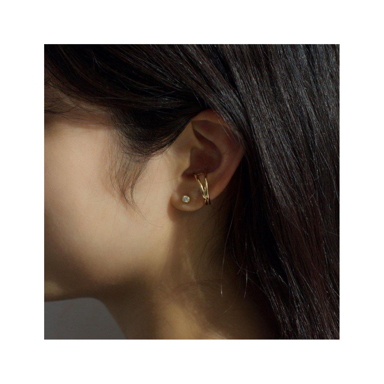 Bezel Pierce.