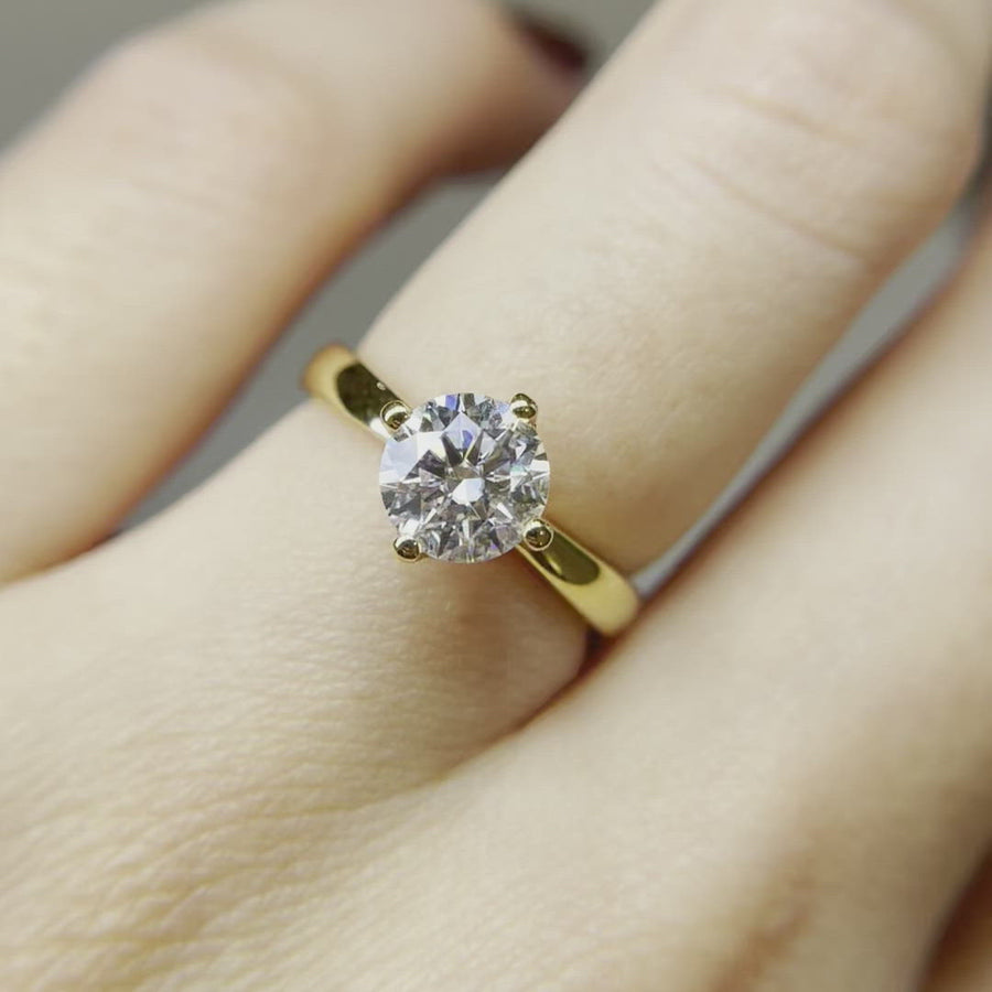 Solitaire round shape mount side ring [18K yellow gold]