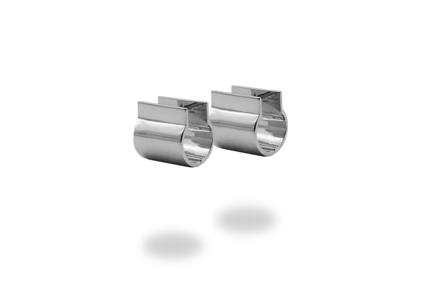 ドームピアス.