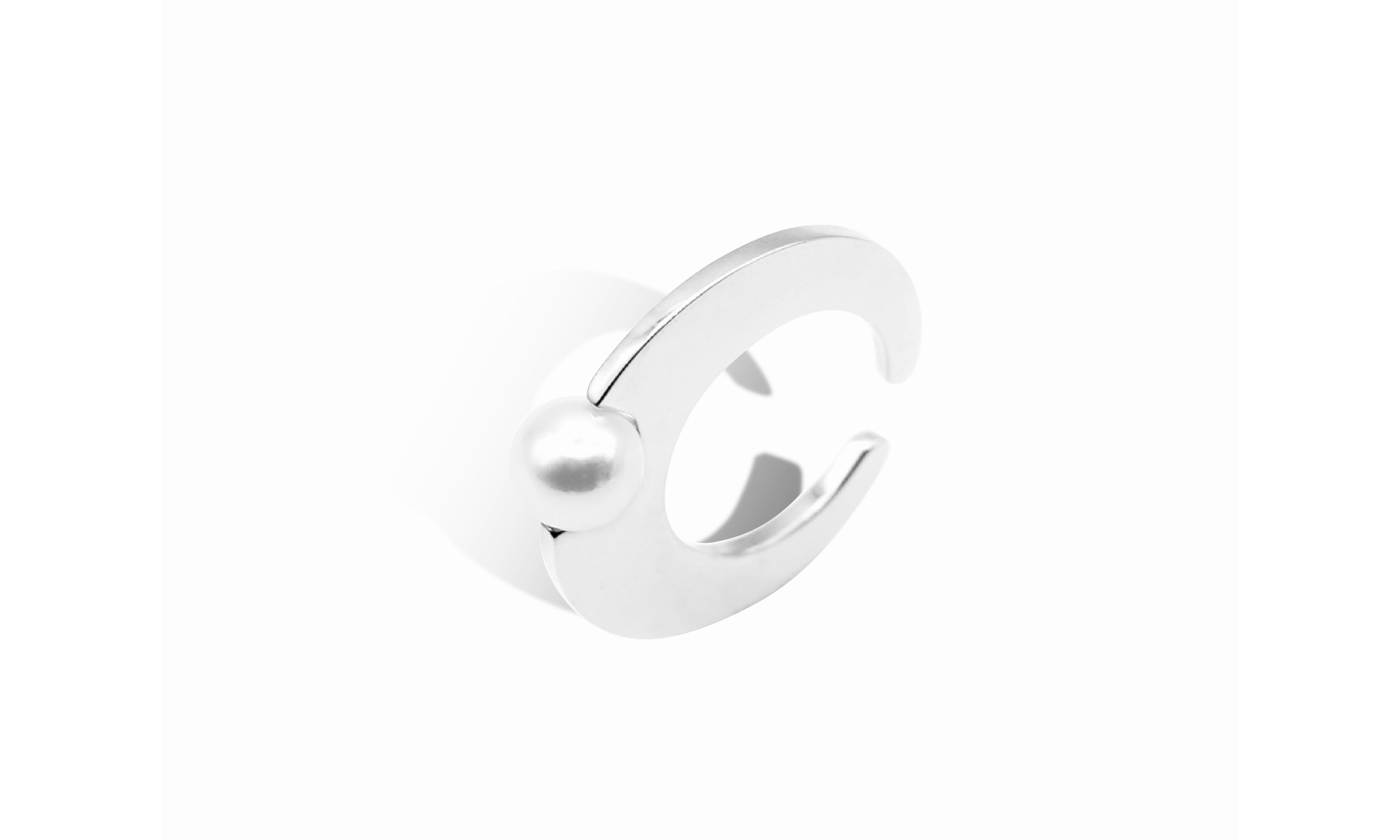 lunatum akoya earcuff.