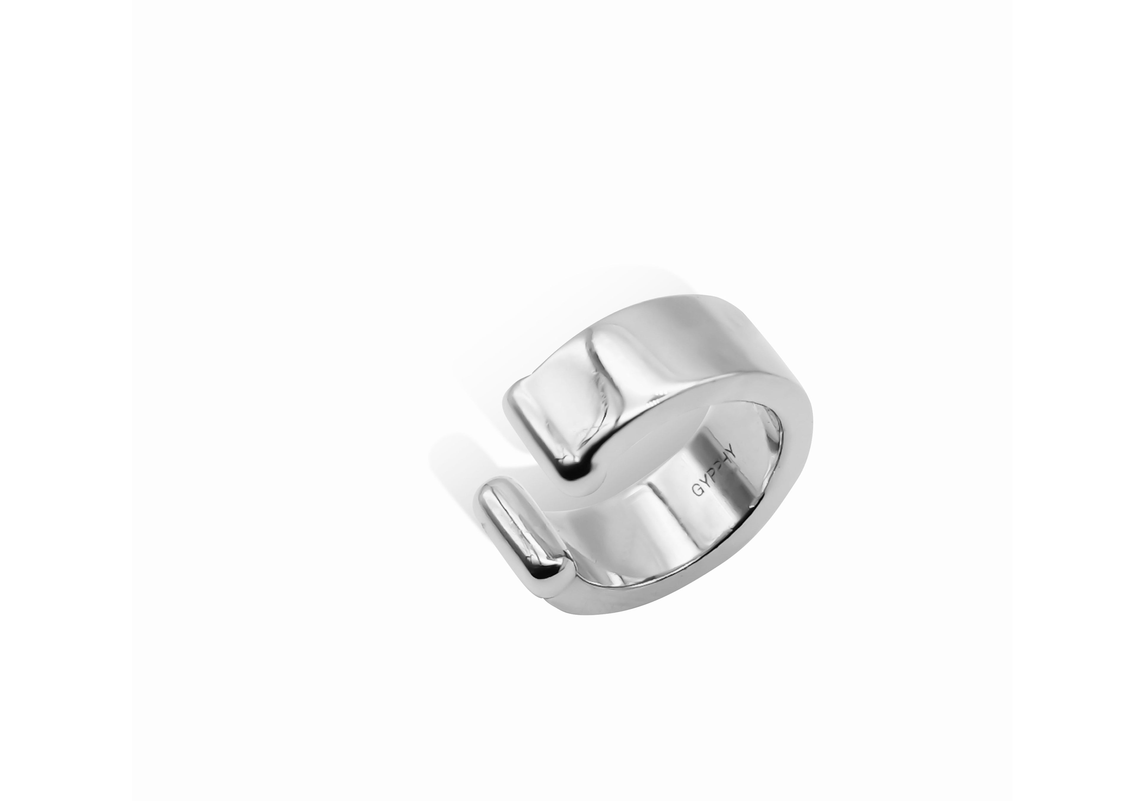 Wide Earcuff.
