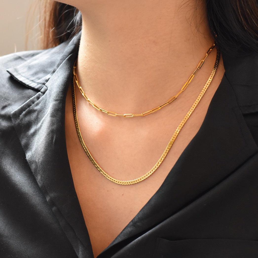 SNAKE CHAIN NECKLACE.