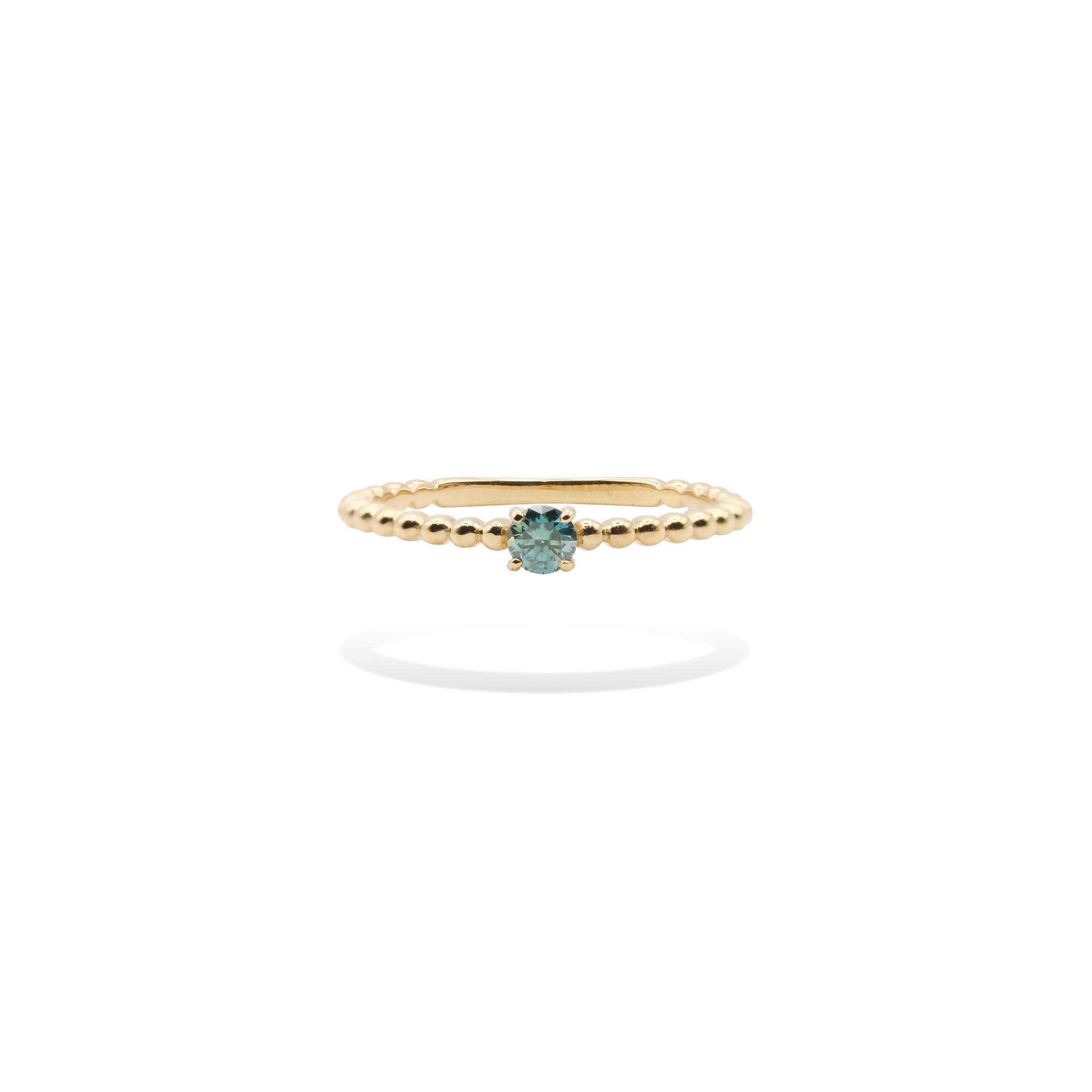 Moissanite Grano Ring with Green Moissanite