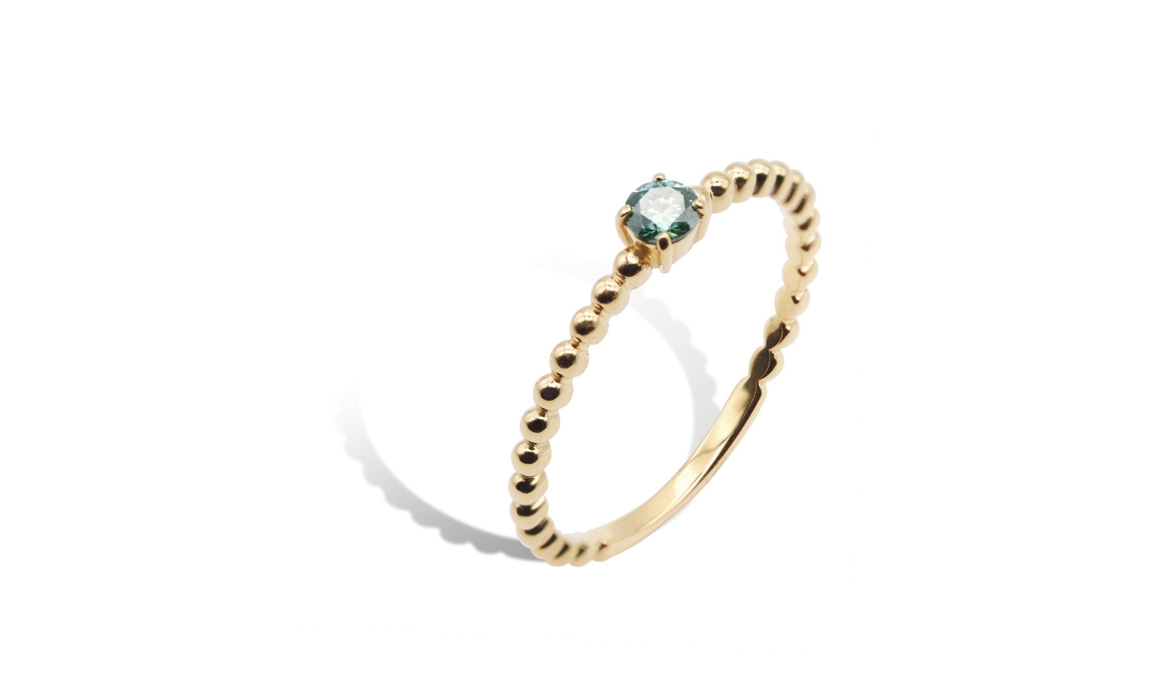 Moissanite Grano Ring with Green Moissanite.