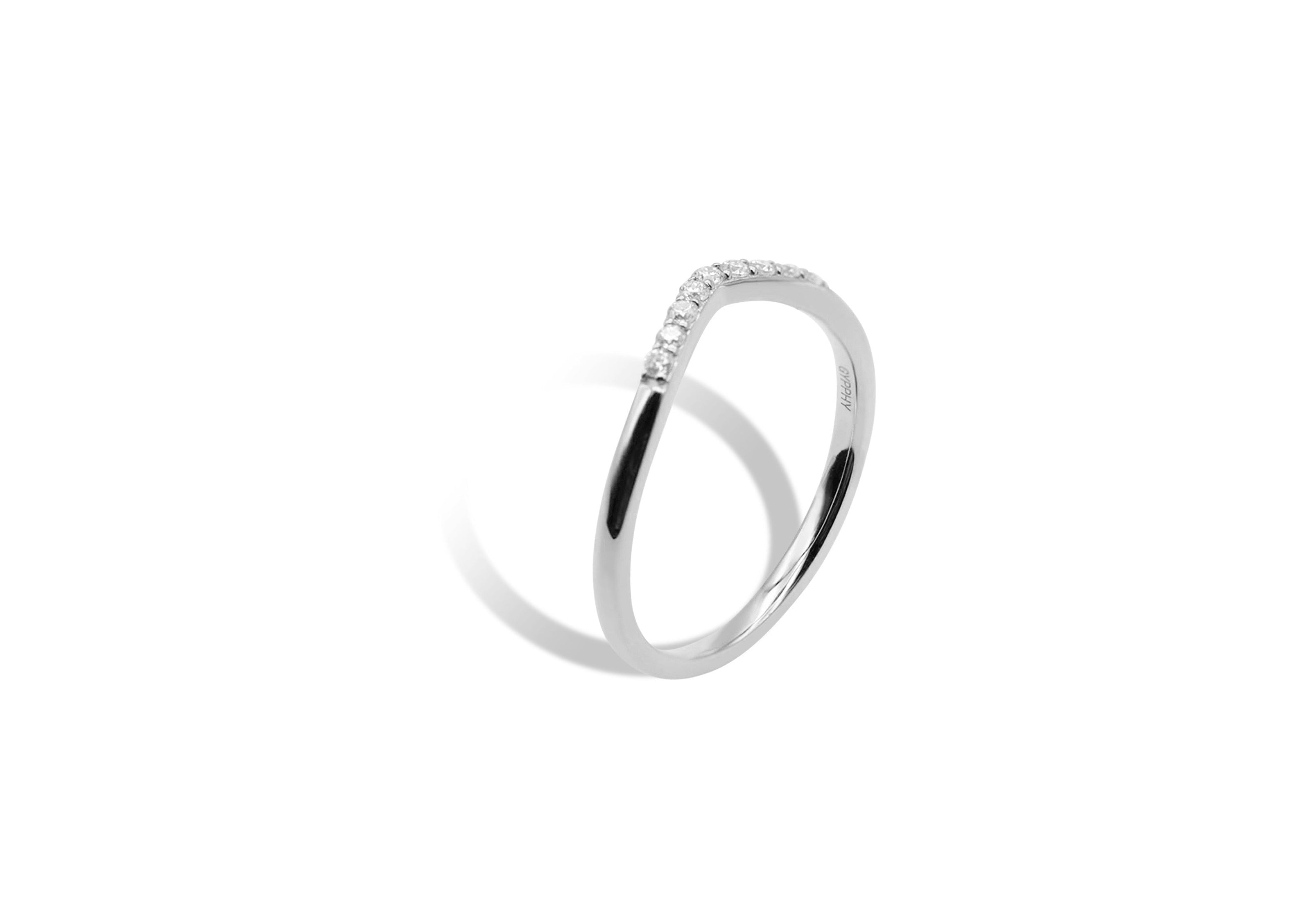 V Recta Ring.