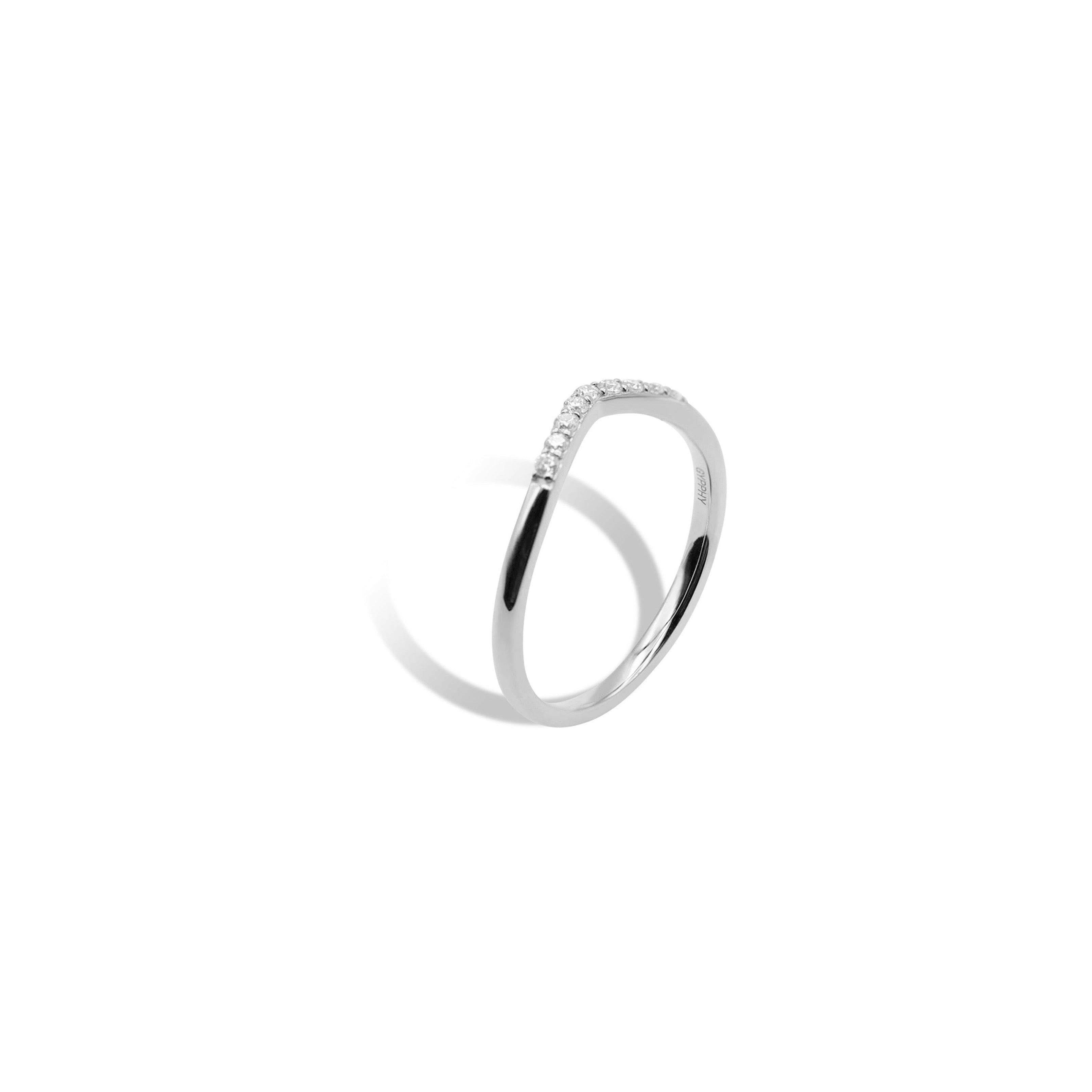 V Recta Ring.