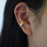 Double recta ear-cuff.