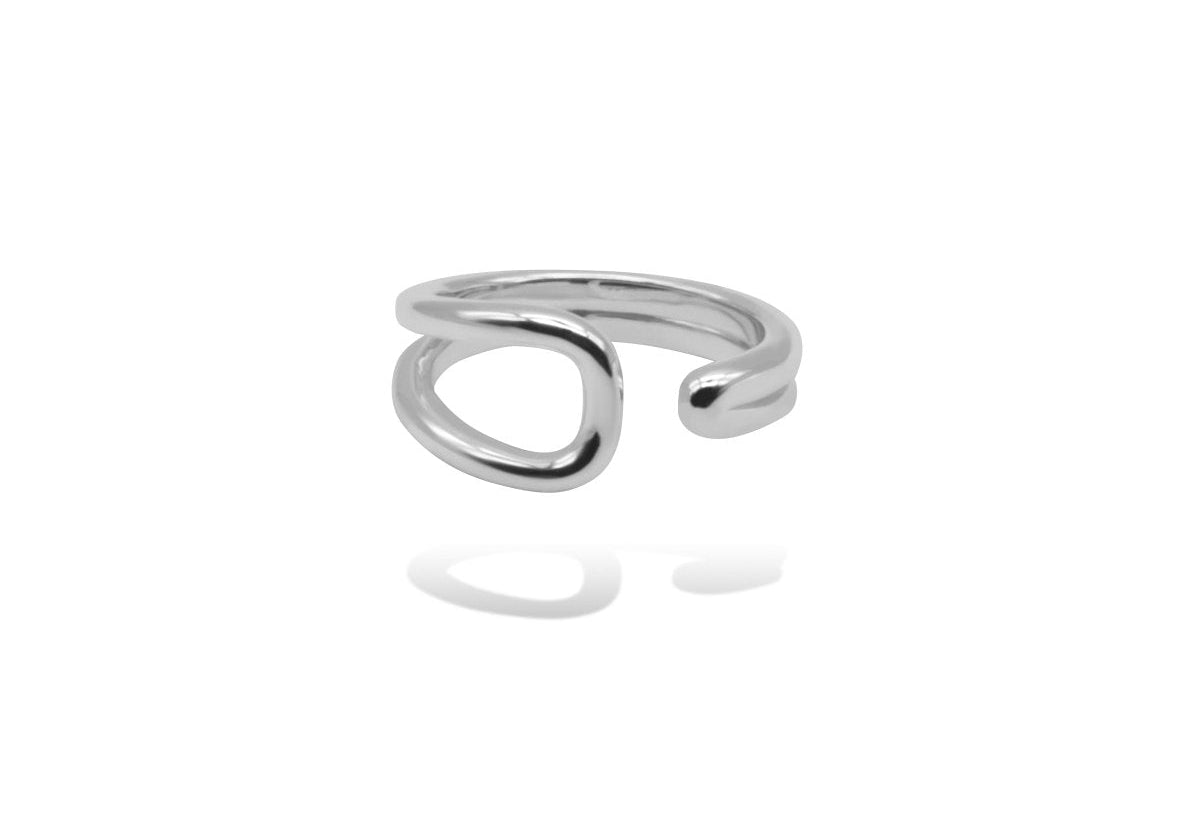 Double recta ear-cuff.
