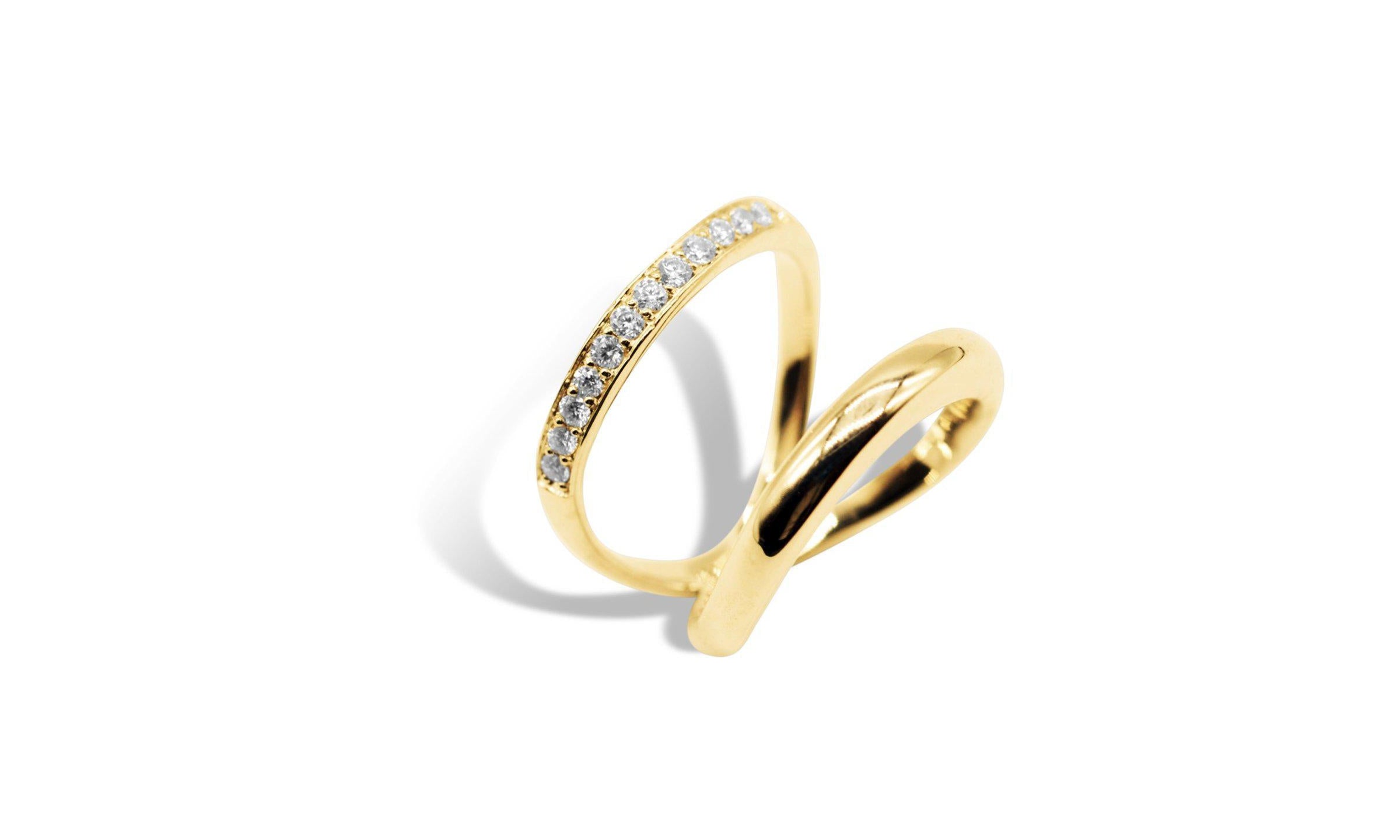 DOUBLE STRING MOISSANITE RING.