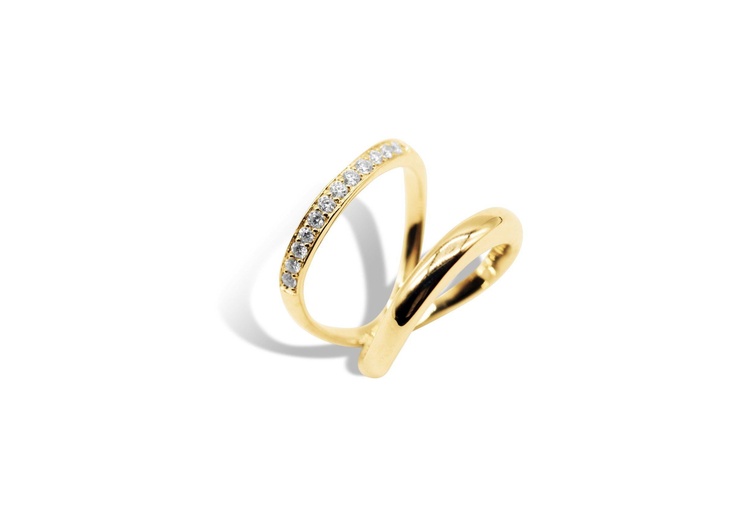 DOUBLE STRING MOISSANITE RING.