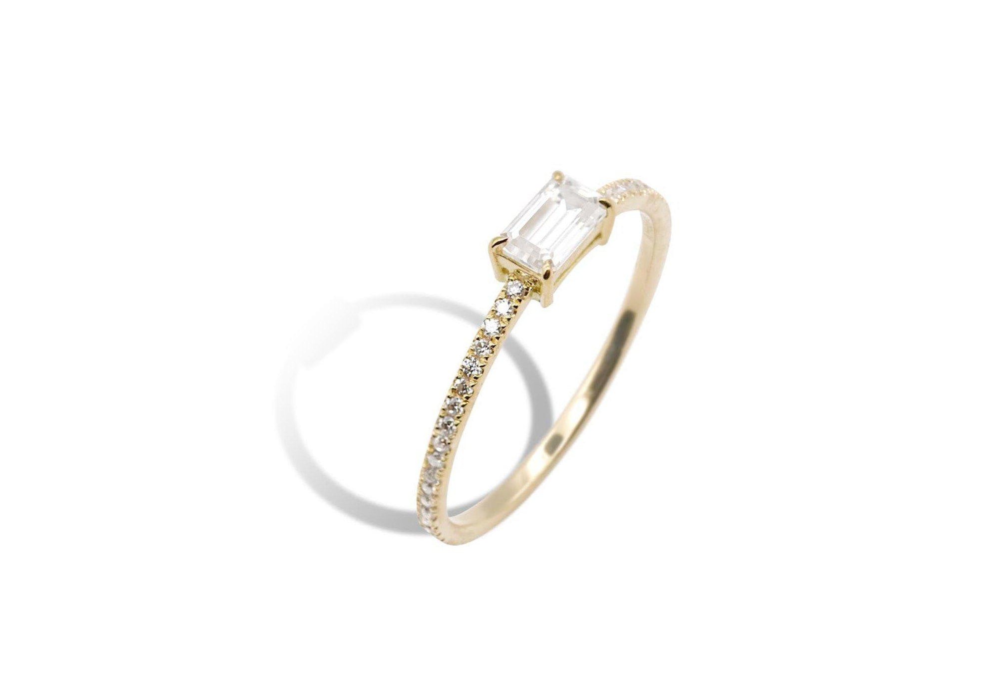 Emerald Moissanite Full Eternity Ring side ver.