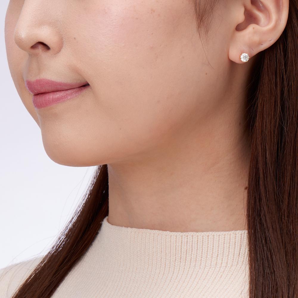 スタッドピアス 0.5ct以上.