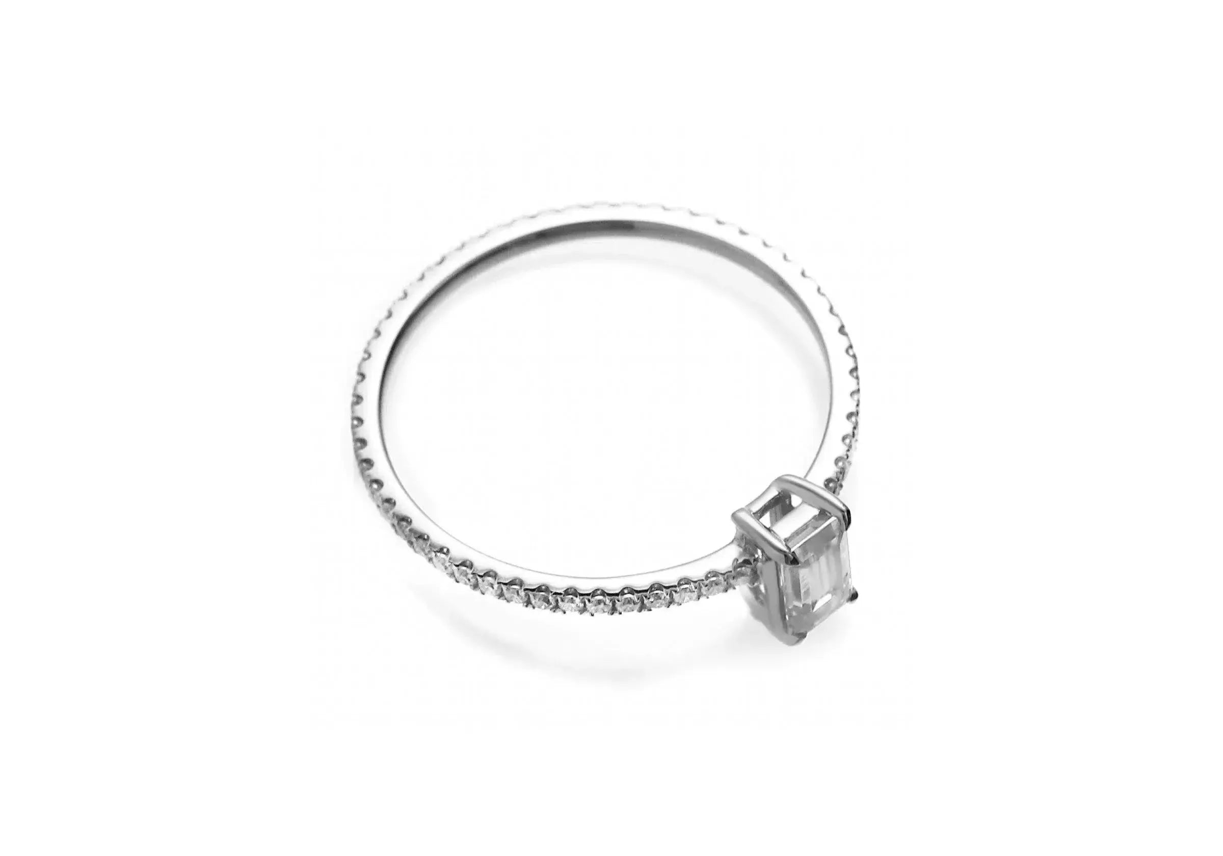 エメラルドモアサナイトフルエタニテイリング【Pinky Ring】.