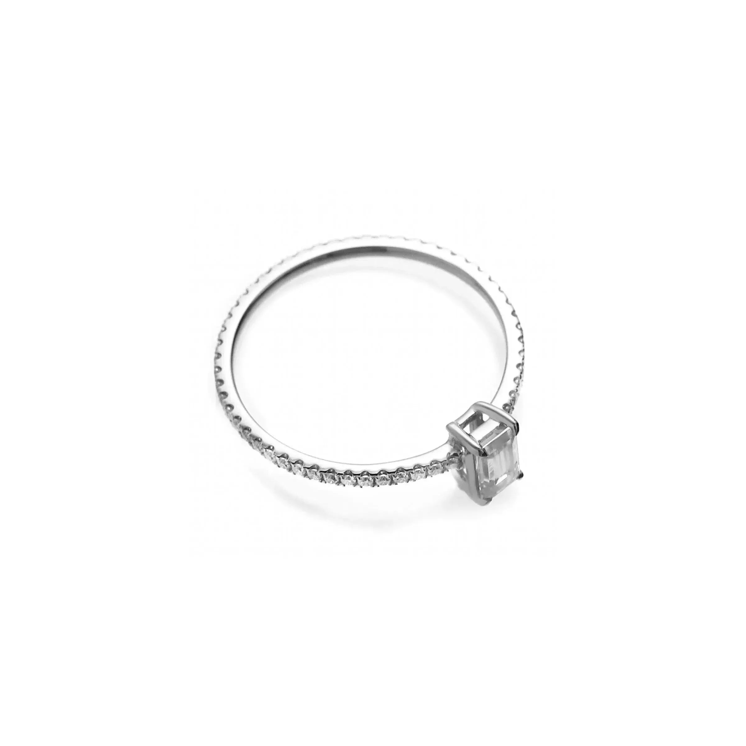 エメラルドモアサナイトフルエタニテイリング【Pinky Ring】.