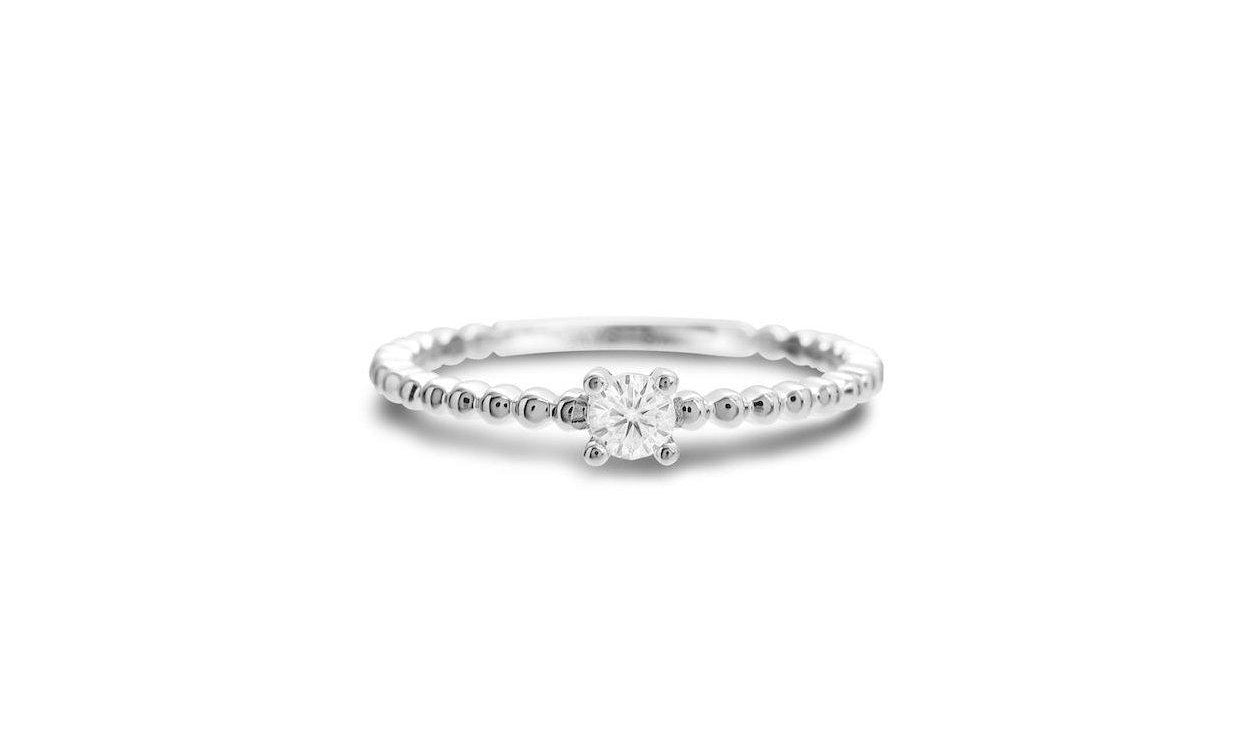 Moissanite Grano Ring.