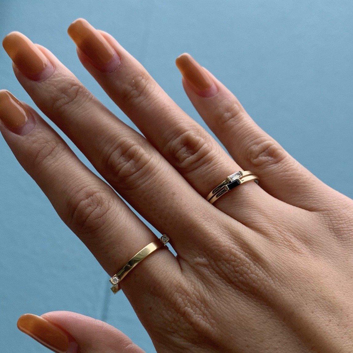 シングルバゲットモアサナイトリング【Pinky Ring】.
