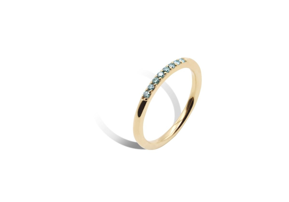 Recta Ring with Green Moissanite.