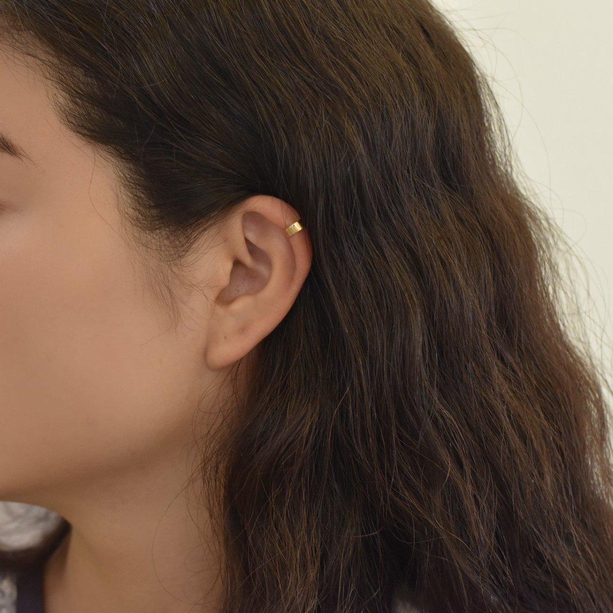 Round Ear-cuff.