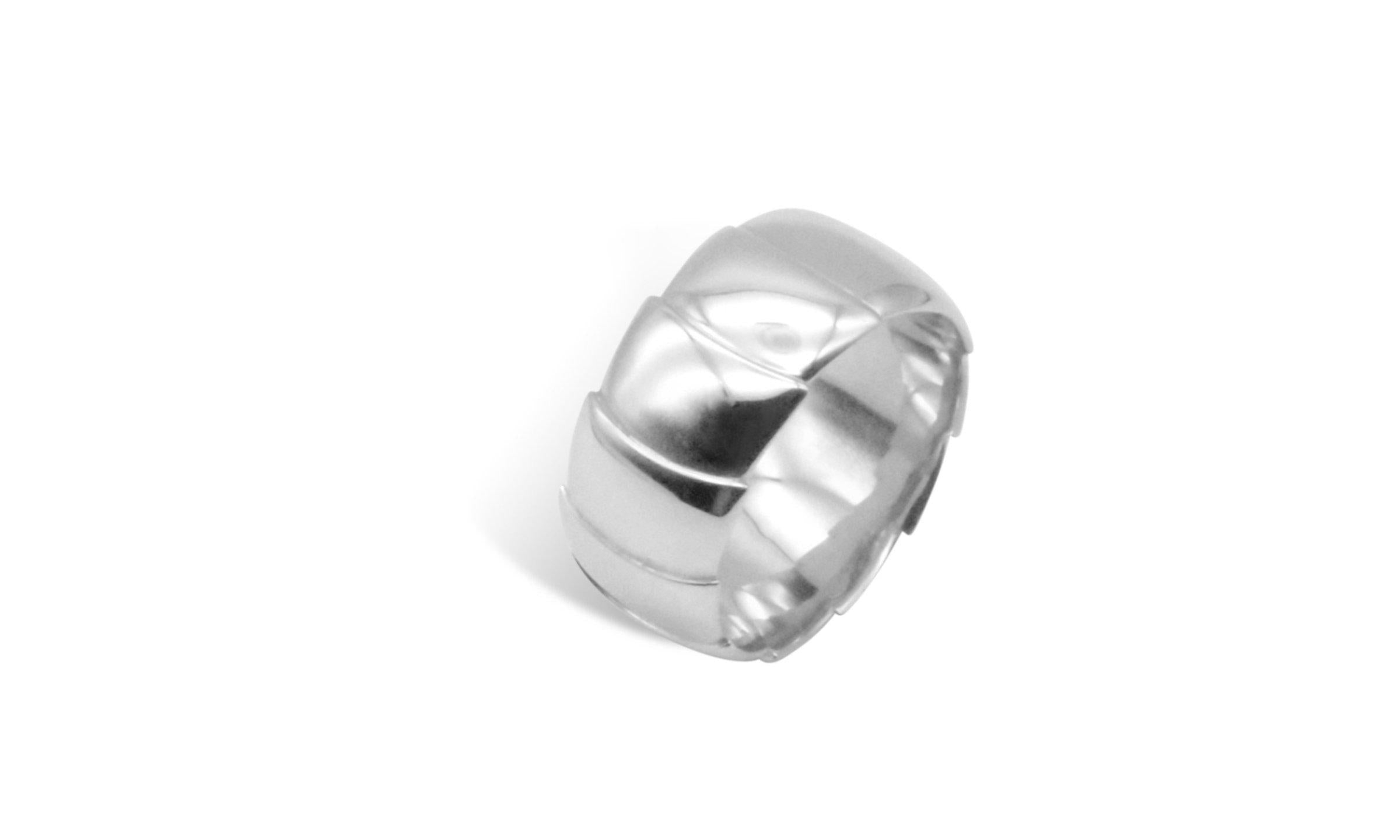 Tail Ring.