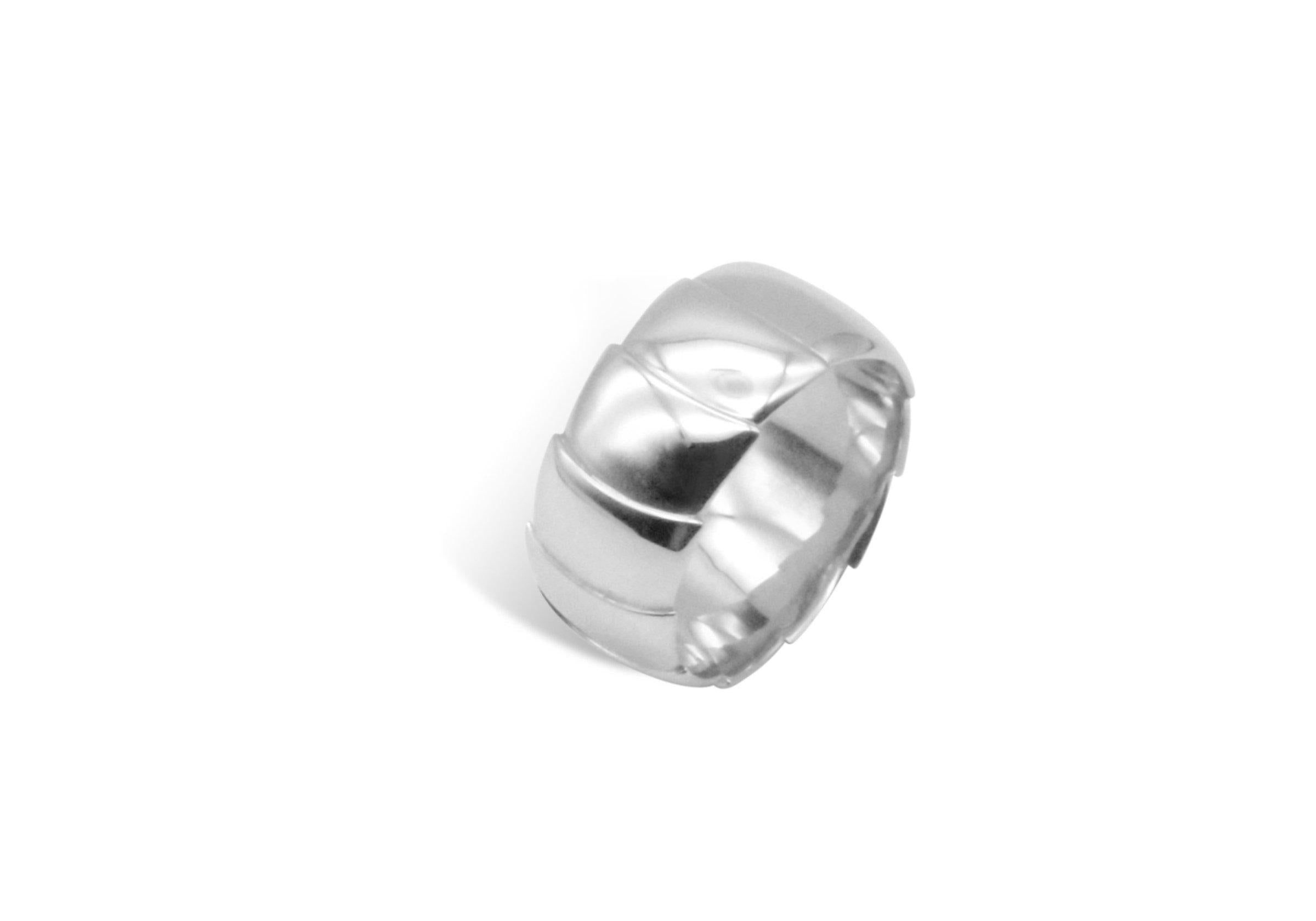 Tail Ring.